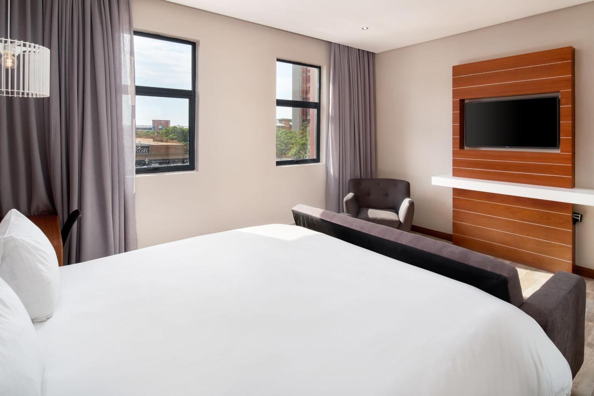 Protea Hotel By Marriott Pretoria Hatfield Chambre photo