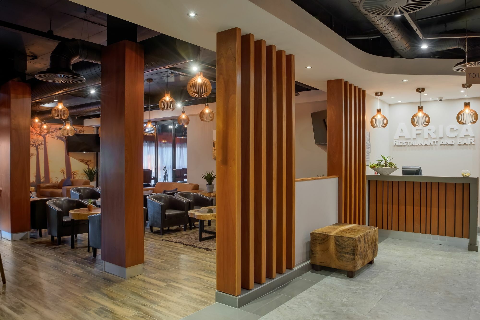 Protea Hotel By Marriott Pretoria Hatfield Extérieur photo